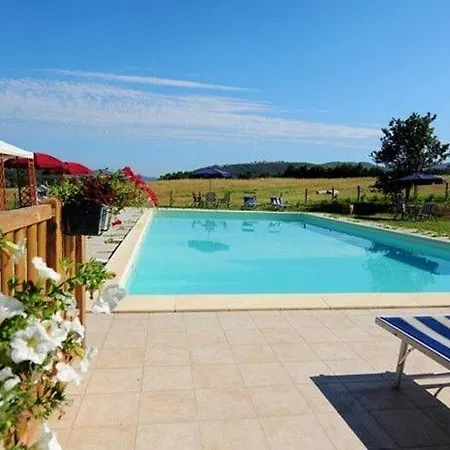 Sleeps 4 *