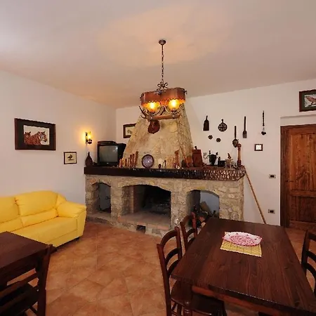 Sleeps 4 *